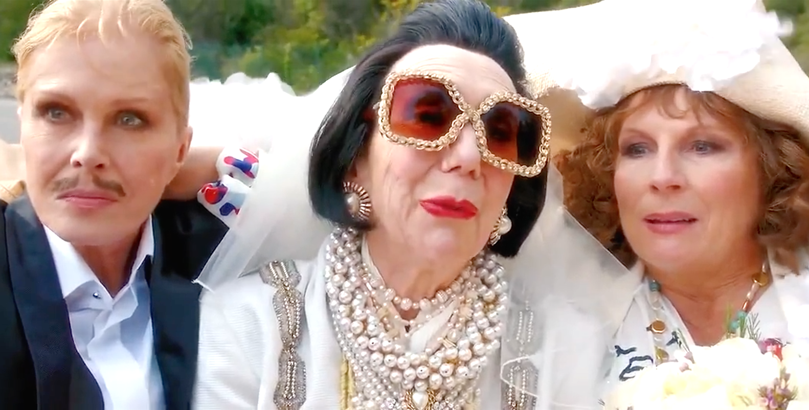 Absolutely Fabulous - The Movie (2016), Joanna Lumley (l), Jennifer Saunders (r)