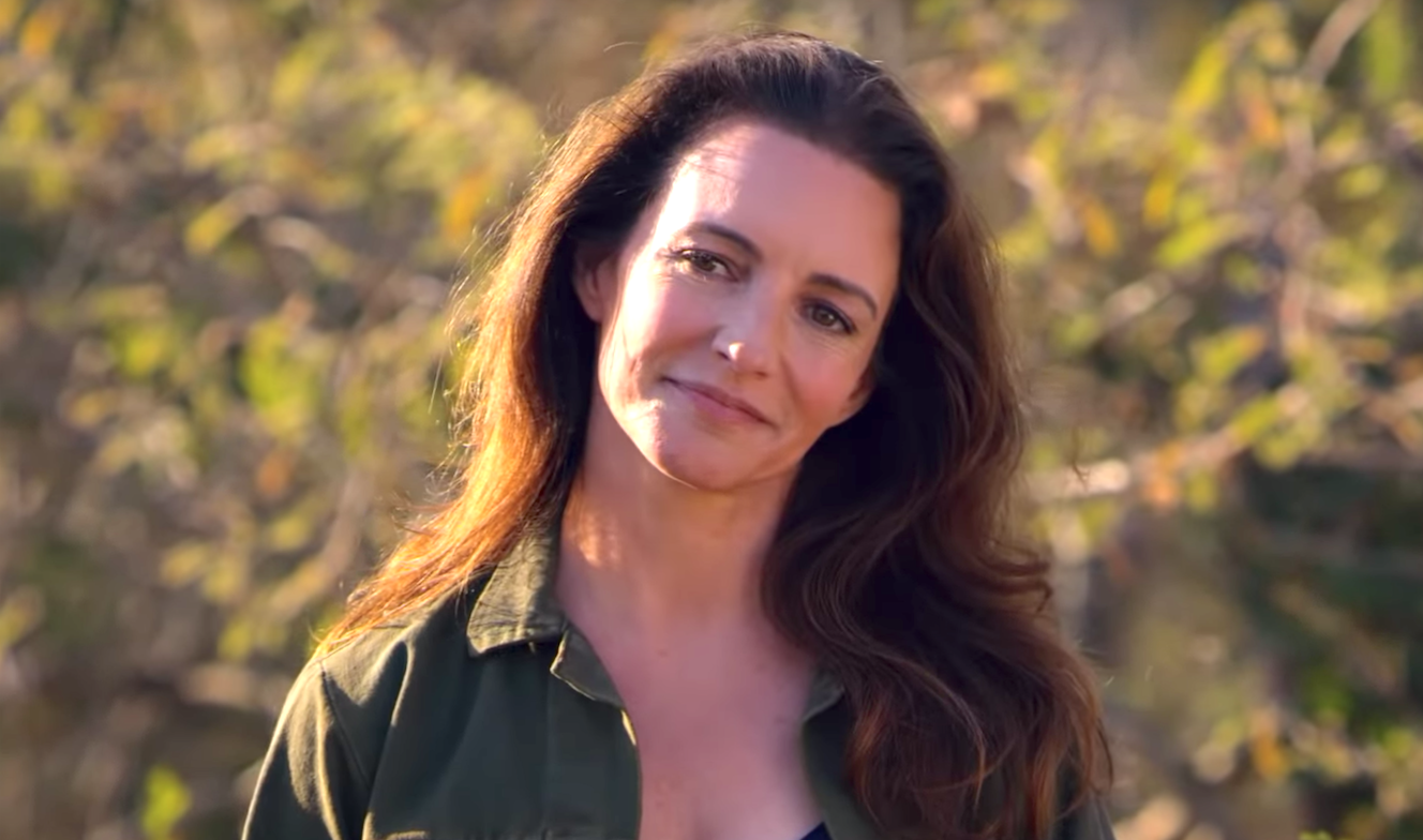 Holiday In The Wild (2019), Kristin Davis, Netflix
