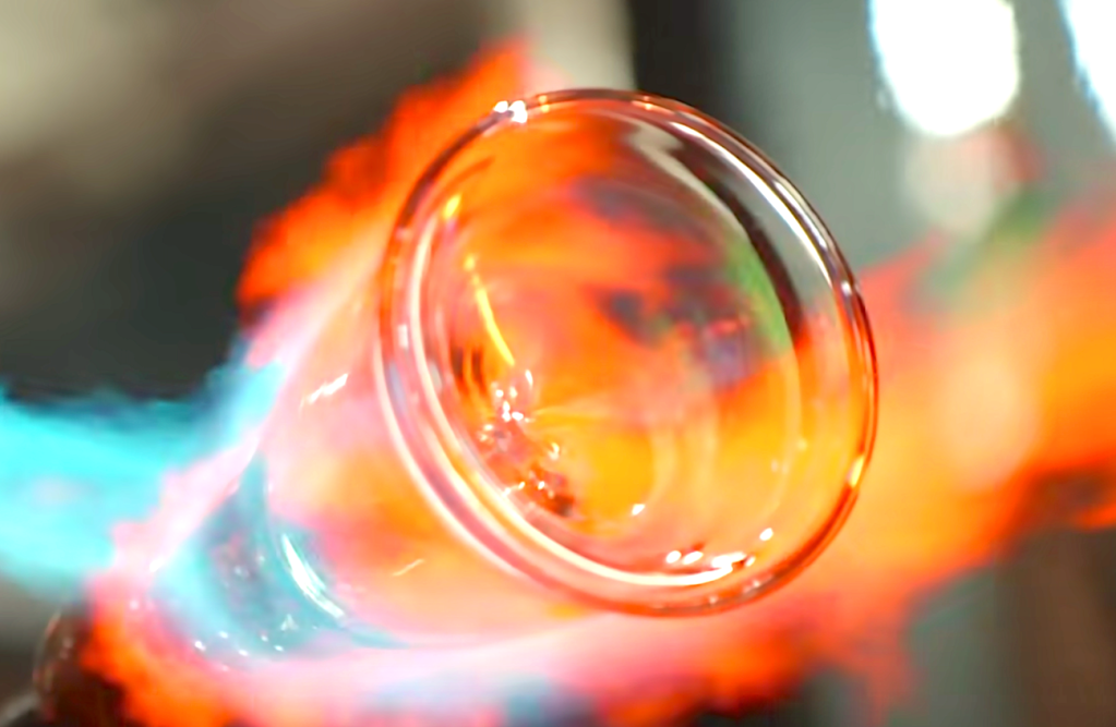 Blown Away Season 2 (2011), Netflix