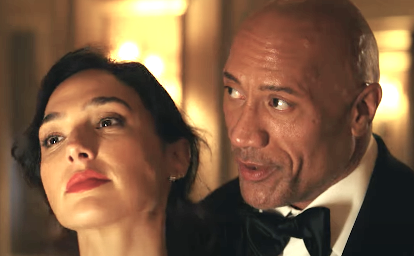 Red Notice (2021), Gal Gadot, Dwayne Johnson, Netflix